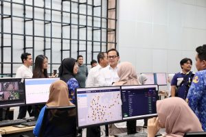 Tinjau Mal Pelayanan Publik Kota Makassar, Wamendagri Bima Apresiasi Integrasi Berbagai Layanan