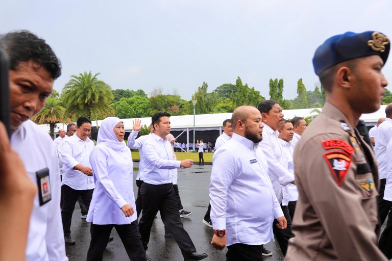 Gladi Bersih H-1 Pelantikan Kepala Daerah dan Wakil Kepala Daerah, Khofifah-Emil Semangat Baris Berbaris dari Monas ke Istana Negara
