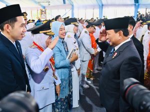 Resmi Dilantik Presiden sebagai Gubernur dan Wagub Jatim 2025-2030, Khofifah-Emil Siap Sinergikan Nawa Bhakti Satya dengan Asta Cita