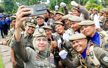 Gubernur Khofifah Minta Kuatkan Etos Kerja, Lindungi dan Layani Masyarakat Jawa Timur