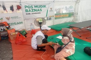Baznas Tanggap Bencana Hadir di Pos Siaga Arus Balik Jombang, Layani Pemudik di Area Masjid Moeldoko