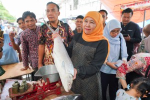 Di Hari Nelayan Nasional 2025, Gubernur Khofifah Apresiasi Kontribusi Signifikan Nelayan Jawa Timur Wujudkan Ketahanan Pangan
