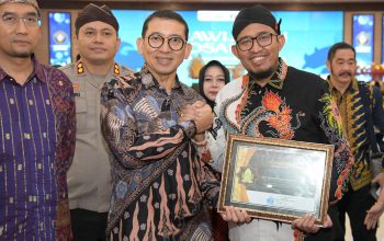 Bupati Sumenep Tokoh Inspiratif dalam Melestarikan Budaya Keris