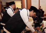 Lepas Jemaah Haji Kloter Perdana, Menag: Jaga Niat dan Kesehatan