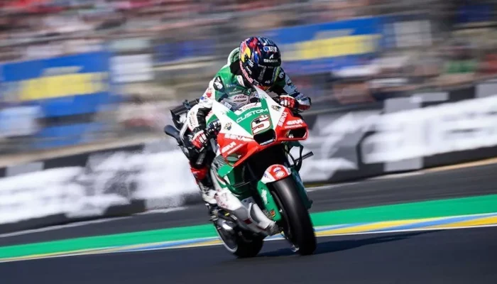Johann Zarco Menangi MotoGP Prancis 2025 dalam Balapan Penuh Drama dan Perubahan Cuaca