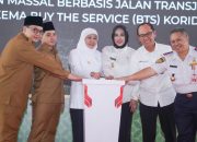 Gubernur Khofifah Wujudkan Aspirasi Buruh Kawasan Ngoro Industri saat May Day, Bus Trans Jatim Koridor VI Mojokerto-Sidoarjo Via Ngoro Industrial Park  Resmi Beroperasi