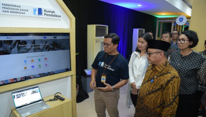 Kemendikdasmen Raih Gold Play Button, Bukti Komitmen Digitalisasi Pendidikan