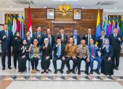 Prof Madyan Terpilih Jadi Rektor UNAIR 2025-2030, Gubernur Khofifah Ucapkan Selamat dan Harapkan UNAIR Semakin Terkemuka di Level Internasional