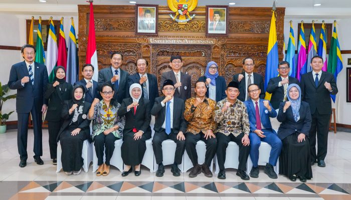Prof Madyan Terpilih Jadi Rektor UNAIR 2025-2030, Gubernur Khofifah Ucapkan Selamat dan Harapkan UNAIR Semakin Terkemuka di Level Internasional