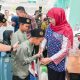 Raih Kemuliaan Bulan Muharram, Gubernur Khofifah Ajak 100 Anak Yatim Piatu dan Difabel di Kota Malang Belanja Kebutuhan Sekolah