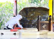 Dampingi Wapres Gibran Ziarah Makam Bung Karno, Gubernur Khofifah: Jadikan Semangat Nasionalisme Sebagai Pedoman Berbangsa dan Bernegara