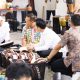 Dukung Produk UMKM Jatim Tembus Pasar Internasional, Wapres Gibran dan Gubernur Khofifah Sambangi Produsen Kendang Jimbe Blitar