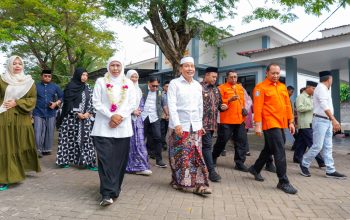 Gubernur Khofifah Targetkan Rekonstruksi Jembatan Penghubung di Pesantren Zainul Hasan Genggong Probolinggo Tuntas Agustus