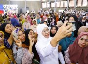 Wapres Gibran Apresiasi Semangat Pendamping dan Nasabah PNM Mekaar di Bondowoso, Gubernur Khofifah: 2,4 Juta IRT di Jatim Berdaya Lewat UMKM