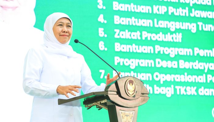 Salurkan Bantuan dan Zakat Produktif Rp5,69 Miliar di Jombang, Gubernur Khofifah Komitmen Tingkatkan Kesejahteraan dan Kemandirian Ekonomi Masyarakat