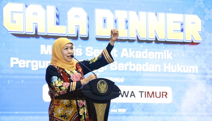 Di Hadapan Majelis Senat Akademik PTN BH Se-Indonesia, Gubernur Khofifah Minta Konsep  Perguruan Tinggi Berdampak  Disinergikan Dengan Pemerintah  Daerah