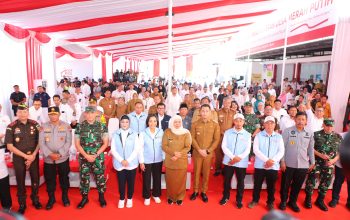 Jawa Timur Tuntaskan 8.494 Koperasi Merah Putih, Gubernur Khofifah Tegaskan Siap Kawal Gagasan Besar Presiden Prabowo Bangun Ekonomi Dari Desa