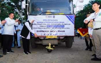 Gubernur Khofifah Apresiasi Nilai Transaksi Ekonomi Kelompok Tani Hutan Jatim Tertinggi Se Indonesia