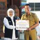 Bansos dan Zakat Produktif Rp6,1 Miliar untuk Warga Tulungagung, Gubernur Khofifah Optimis Jadi Bantalan Sosial dan Larang untuk Judol