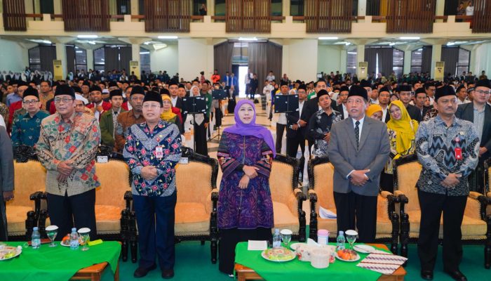 Gubernur Khofifah: 6.800 Lebih Santri Telah Rasakan Manfaat Beasiswa LPPD Jatim untuk Wujudkan Generasi Unggul