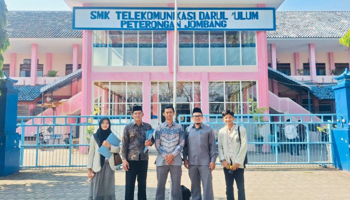 Tim PKM Unipdu Raih Hibah Nasional, Kembangkan E-Comic Interaktif untuk Pembelajaran Bahasa Inggris di SMK Jombang