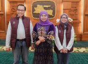 Gubernur Khofifah Tekankan Sinergi OJK dalam Program Desa Devisa dan Koperasi Merah Putih untuk Lindungi Warga Desa