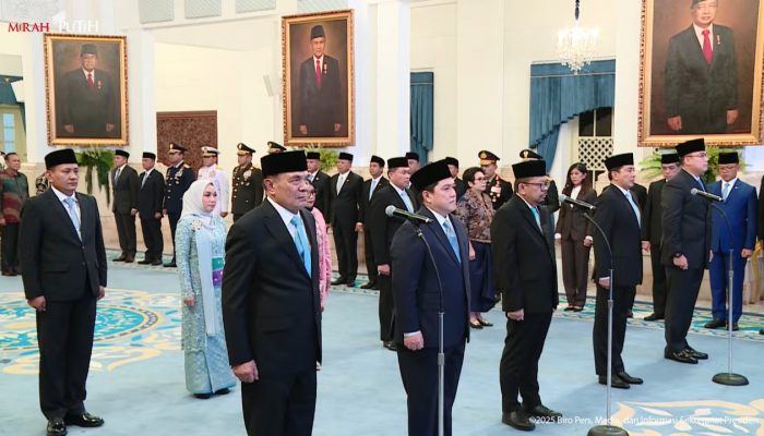 Presiden Prabowo Lantik Djamari Chaniago Jadi Menko Polkam dan Erick Thohir Menpora