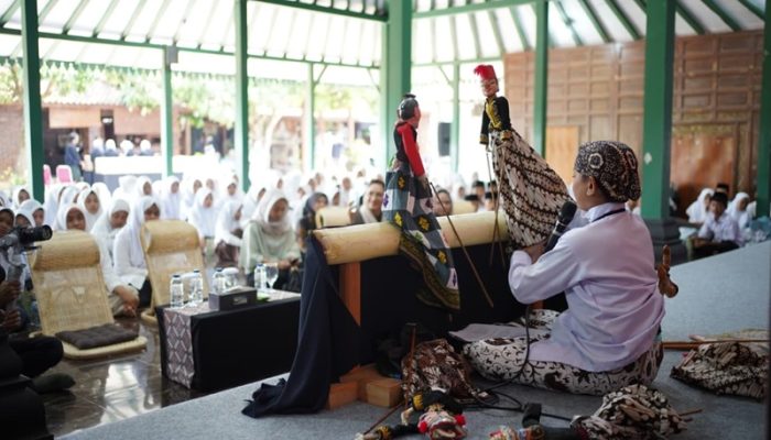 Kemkomdigi Ajak Santri Jadi Sahabat Tunas Penjaga Ruang Digital Ramah Anak