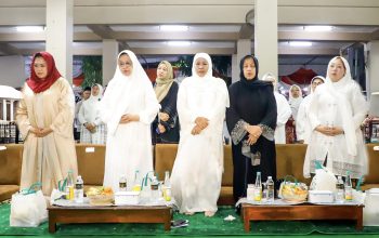 Gubernur Khofifah: Gus Dur Bukan Hanya Bapak Pluralisme, Tapi Pahlawan Kemanusiaan Bangsa