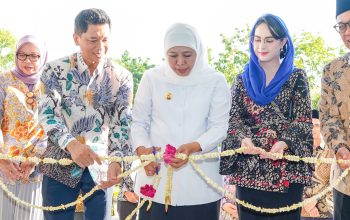 Gubernur Khofifah Dorong Produk Pesantren Naik Kelas Lewat OPOP Training Center Berbasis Teknologi dan AI di ITS Surabaya