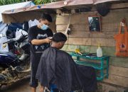 Tak Menyerah di Tanah Duka, Syarifudin Bangkit dari Tenda Pengungsian