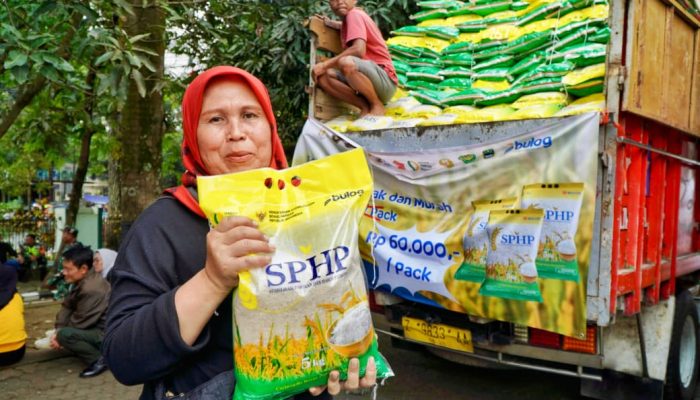 Pemerintah Godok Beras SPHP Satu Harga Rp11.000 per Kg