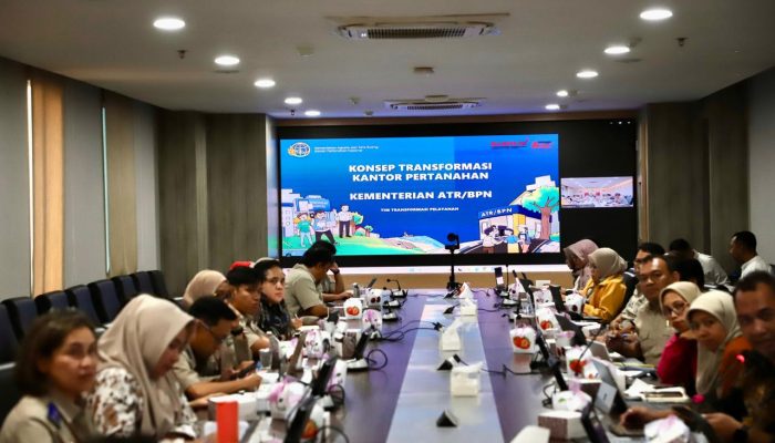 BPJPH Serahkan Sertifikat Halal kepada UMK Binaan Keuskupan Agung Jakarta