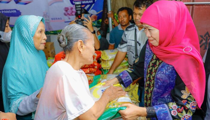 Gubernur Khofifah Gelar Pasar Murah ke-25 di Jemur Wonosari, Ratusan Warga Padati Lokasi