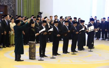 Jajaran Baru OJK 2026–2031 Resmi Dilantik di Mahkamah Agung