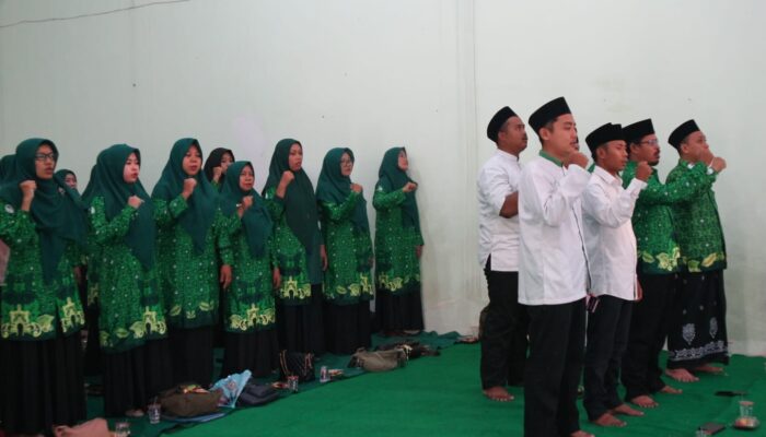 Halal Bihalal Yayasan Pendidikan Sosial Al Madinah Jombang Jadi Momentum Perkuat Silaturahmi dan Semangat Berkhidmat