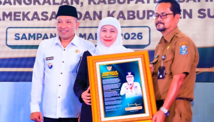 Gubernur Khofifah Indar Parawansa Inisiasi Program MAMA MAU NAIK KELAS untuk Percepat Peningkatan Mutu Pendidikan Madura