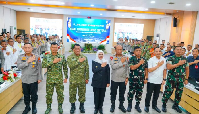 Gubernur Khofifah Indar Parawansa Pastikan Kesiapan Angkutan Lebaran di Rakor Operasi Ketupat Semeru 2026