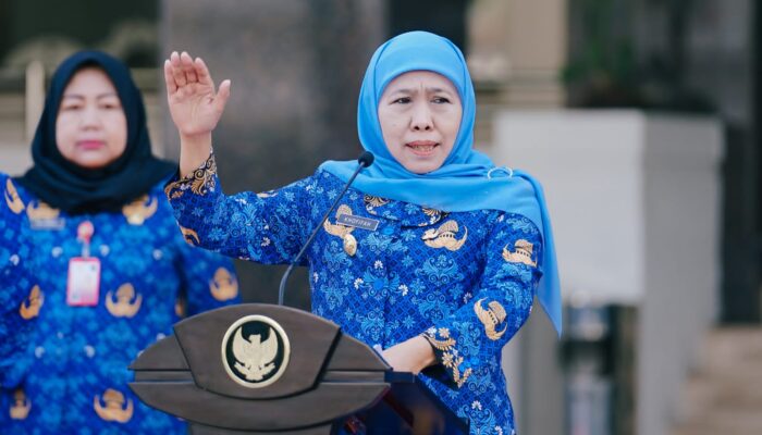 Gubernur Khofifah Pimpin Apel ASN Jelang Lebaran, Tekankan Koordinasi dan Kesiapsiagaan Mudik Aman