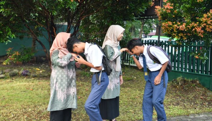 Transformasi Budaya Kerja Pendidikan Diperkuat dengan Gerakan Hemat Energi