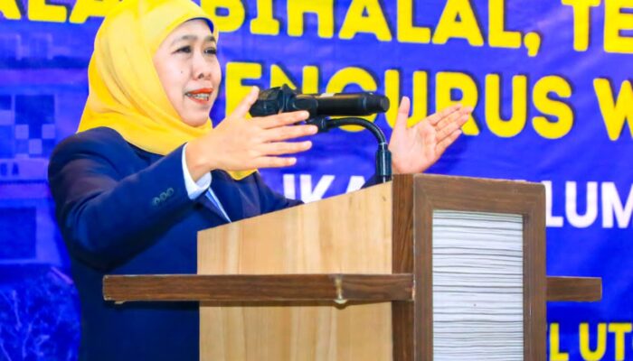 IKA UNAIR Jateng Dilantik, Khofifah Soroti Tantangan Ketersediaan Dokter Spesialis dan Pemerataan Layanan Kesehatan