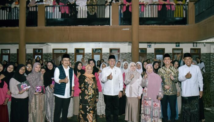 Program MBG Diperluas ke Pesantren untuk Perkuat Gizi Santri