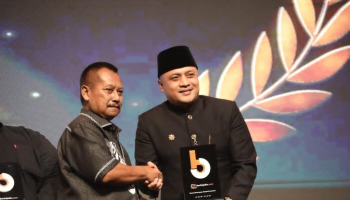 Penghargaan Tokoh Inspiratif 2026 untuk Pulung Chausar, Bukti Kepemimpinan Kolaboratif dalam Komunikasi Publik Jatim