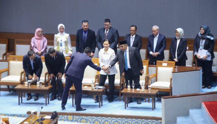 DPR RI Bersama Pemerintah Tetapkan UU PPRT sebagai Langkah Besar Perlindungan Pekerja Rumah Tangga Nasional