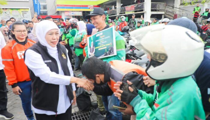 Gubernur Khofifah Berbagi Kebahagiaan Hari Kartini, Ojol Perempuan Rasakan Manfaat Nyata