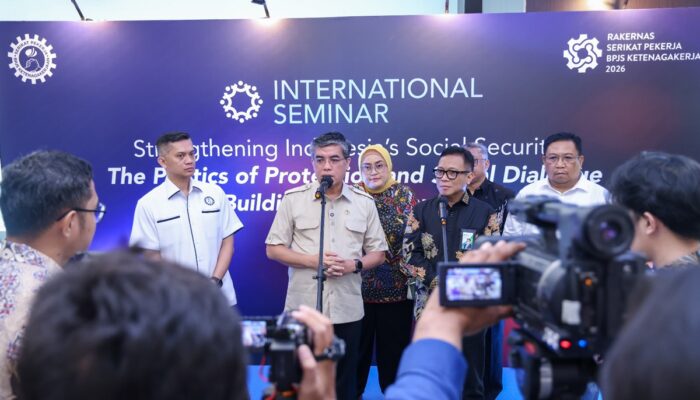 Yassierli Dorong Perlindungan Sosial Menjangkau Pekerja Informal