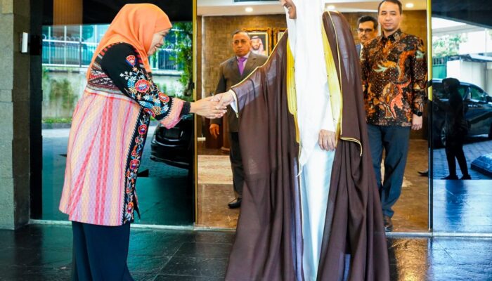 Gubernur Khofifah Optimistis Kerja Sama Jatim–Saudi Arabia Dorong Pertumbuhan Ekonomi Daerah