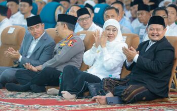 Gubernur Khofifah Dorong Generasi Muda Lanjutkan Spirit Persatuan dan Gotong Royong KH Wahab Chasbullah