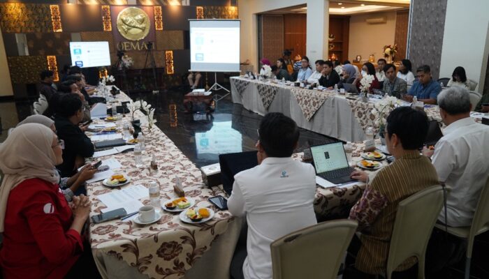 Pemerintah Perkuat Validasi Data Bansos di Tengah Dominasi Pekerja Informal Nasional