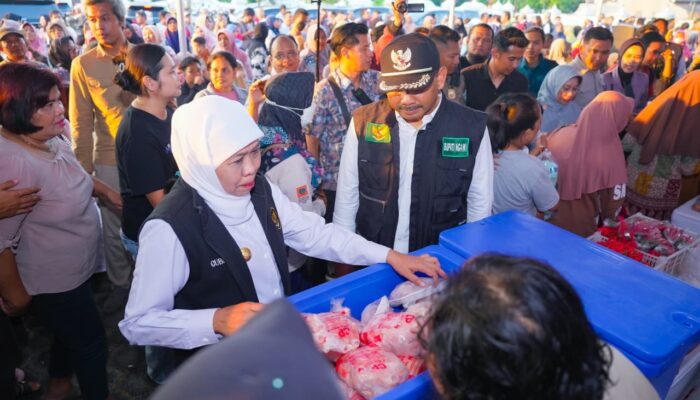 Gubernur Khofifah Perluas Akses Pangan Murah bagi Masyarakat Lewat Pasar Murah dan Produk IKM Lokal
